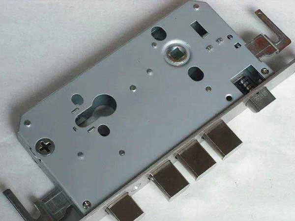 中江24小时上门开锁公司